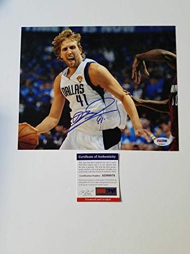 Дирк Новицки е подписал снимка 8x10 PSA / DNA с автограф на Далас Маверикс - Снимки на НБА с автограф